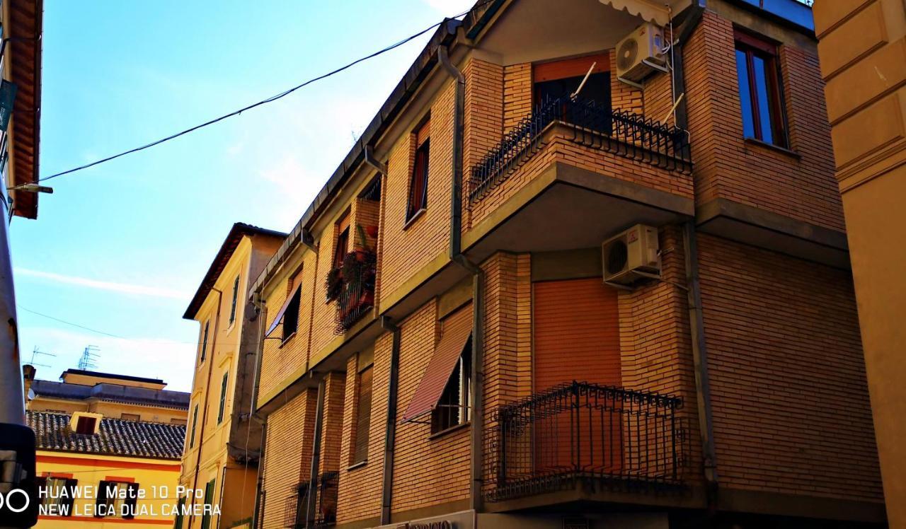 Casa Paolina Nel Centro Di Bracciano Villa Exterior photo